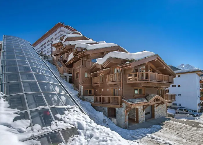 Chic Avec Cheminee Et Parking A - Fr-1-563-64 Courchevel